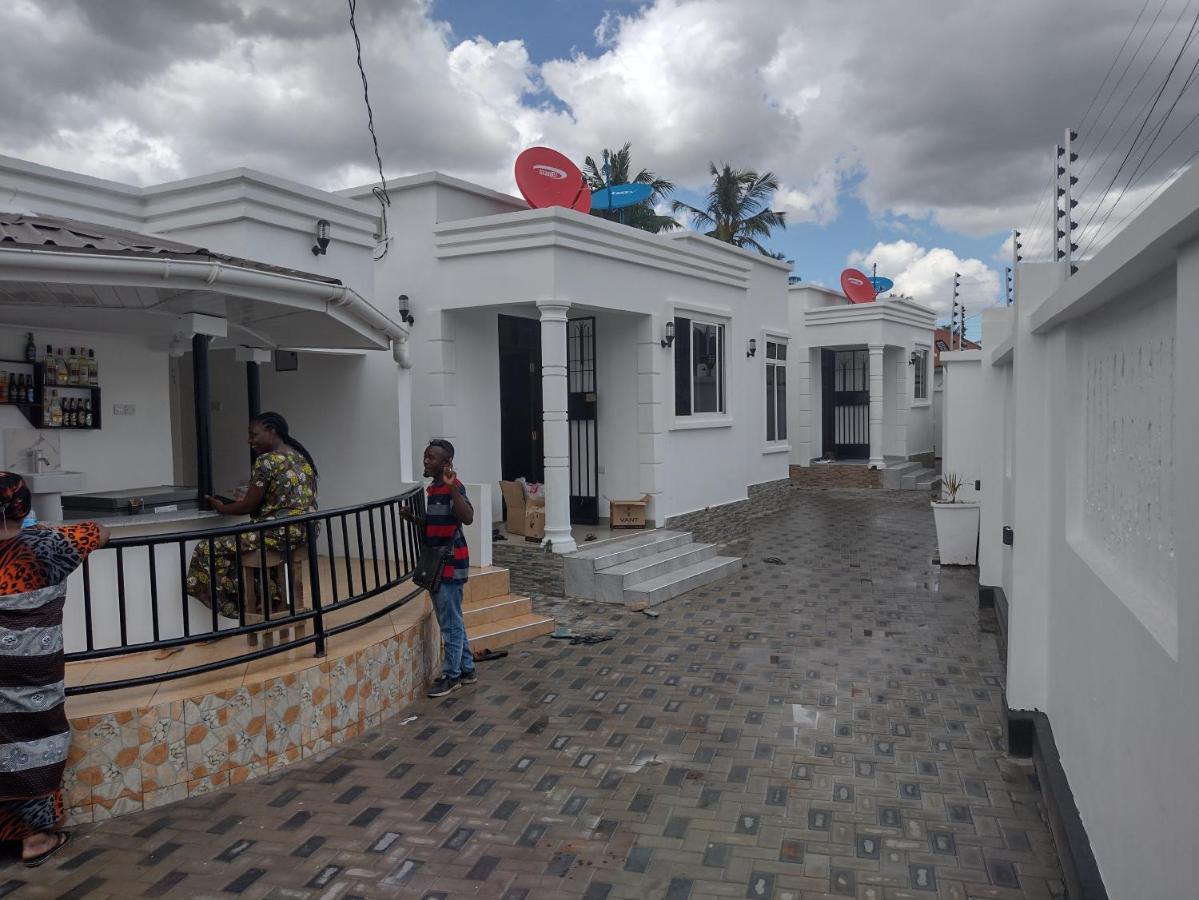 Mkamiti Villa - Airport Hotel Dar-es-Salaam Eksteriør bilde